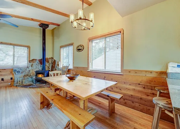 Tahoe Treetop Escape