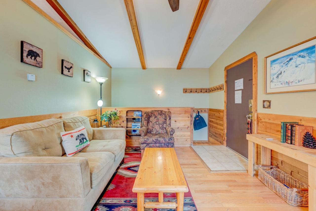 Tahoe Treetop Escape Hébergement de vacances Stateline